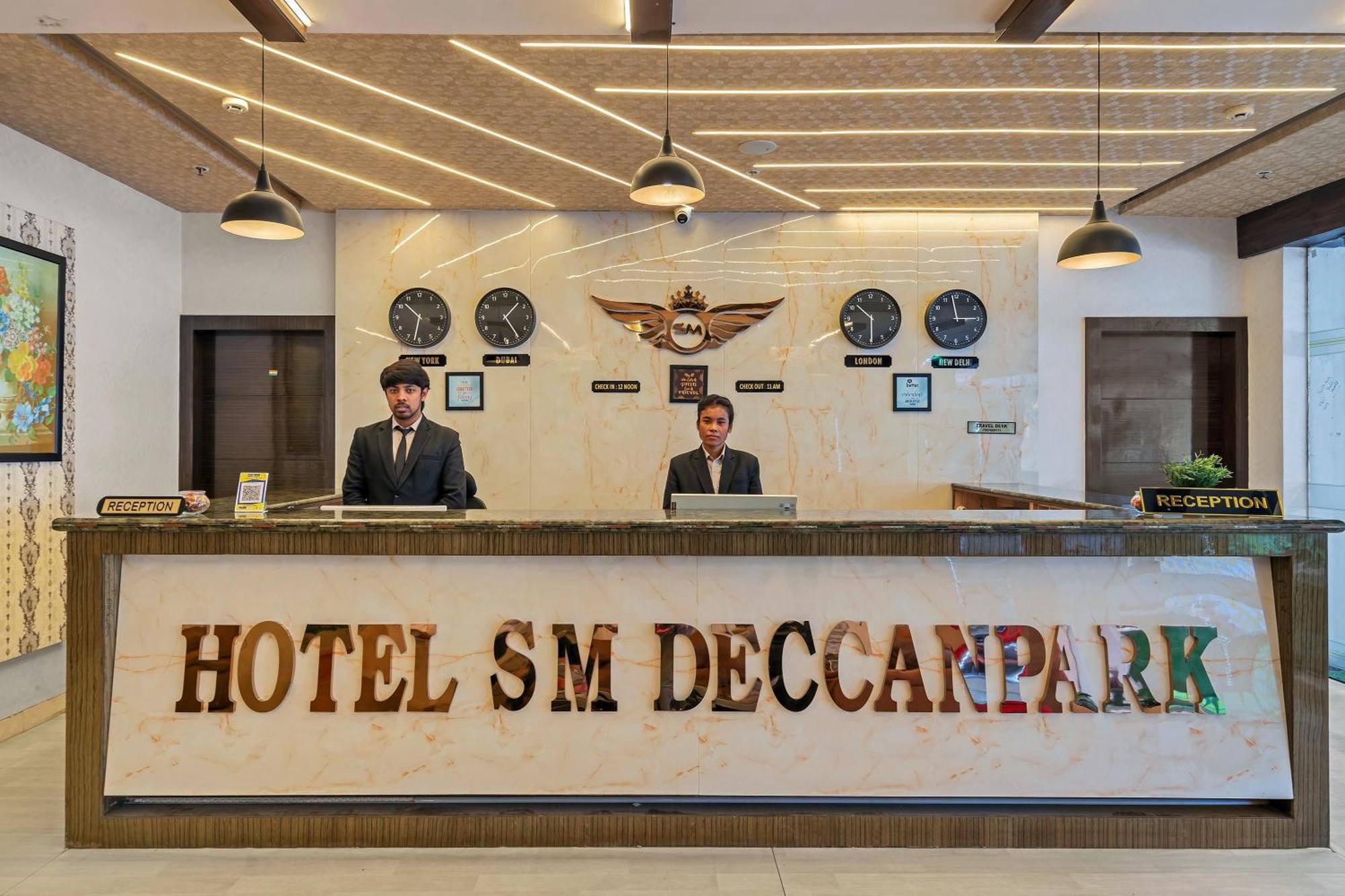 Hotel Sm Deccan Park Shamshabad Bagian luar foto