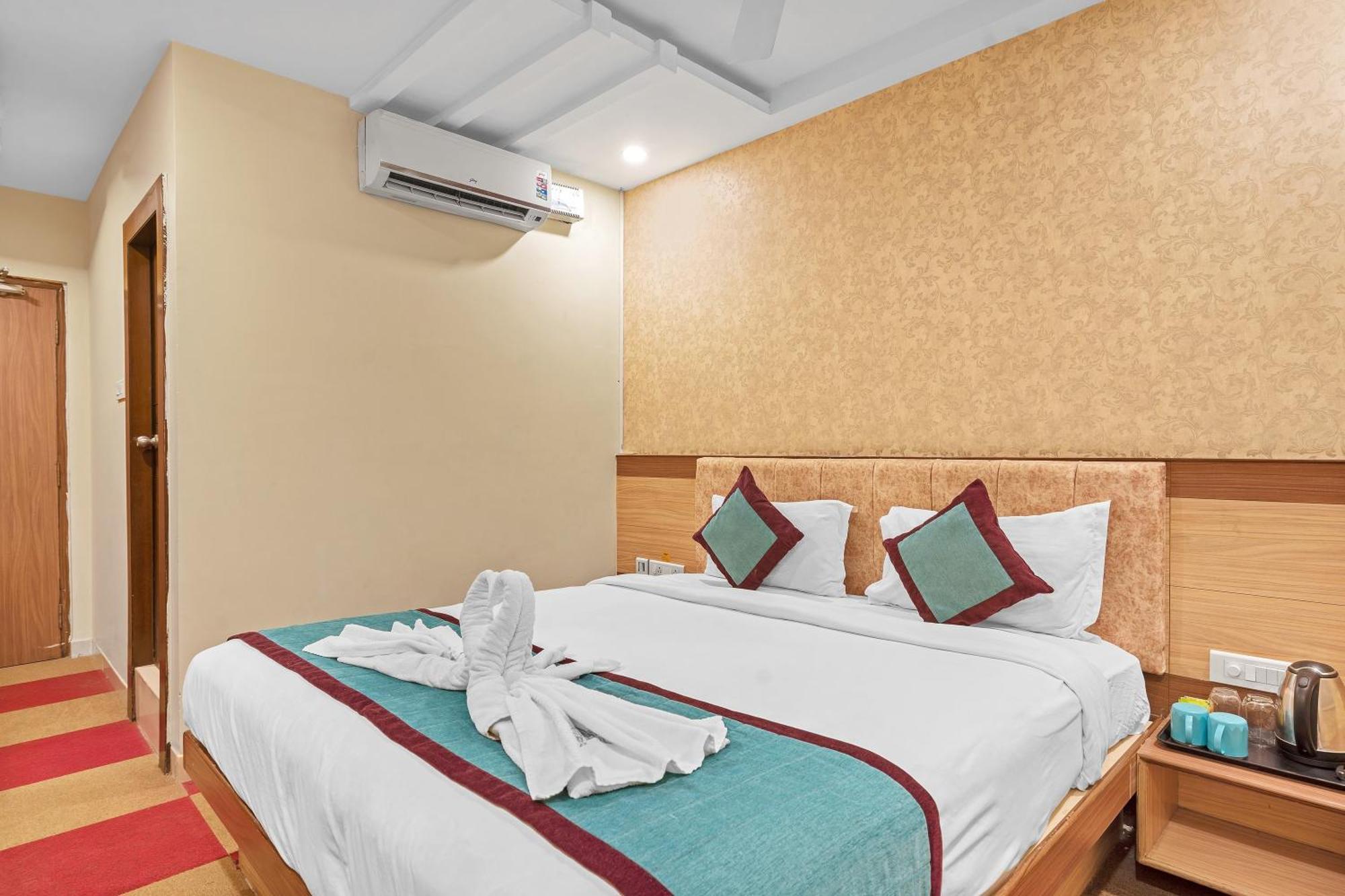 Hotel Sm Deccan Park Shamshabad Bagian luar foto