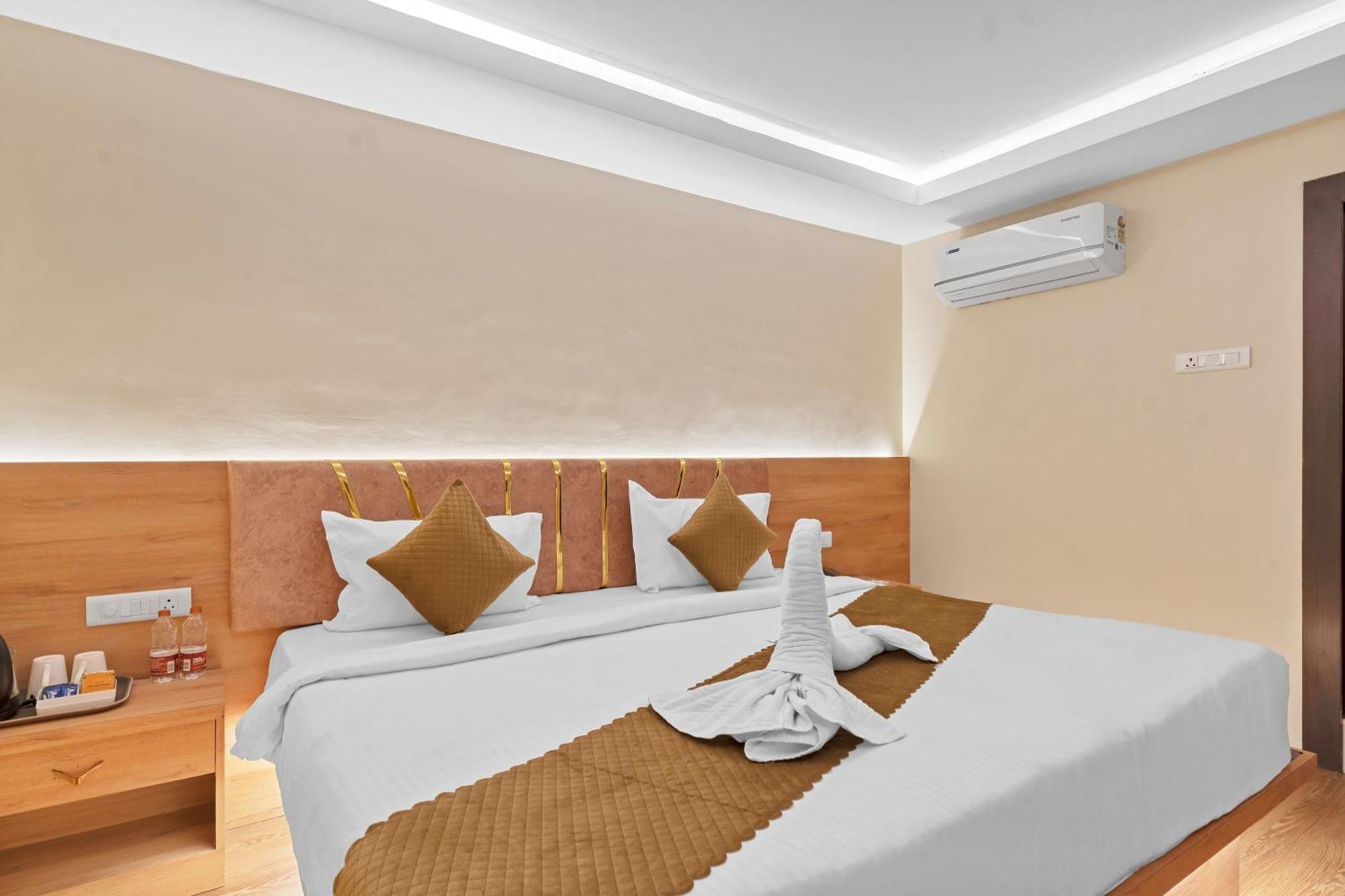Hotel Sm Deccan Park Shamshabad Bagian luar foto