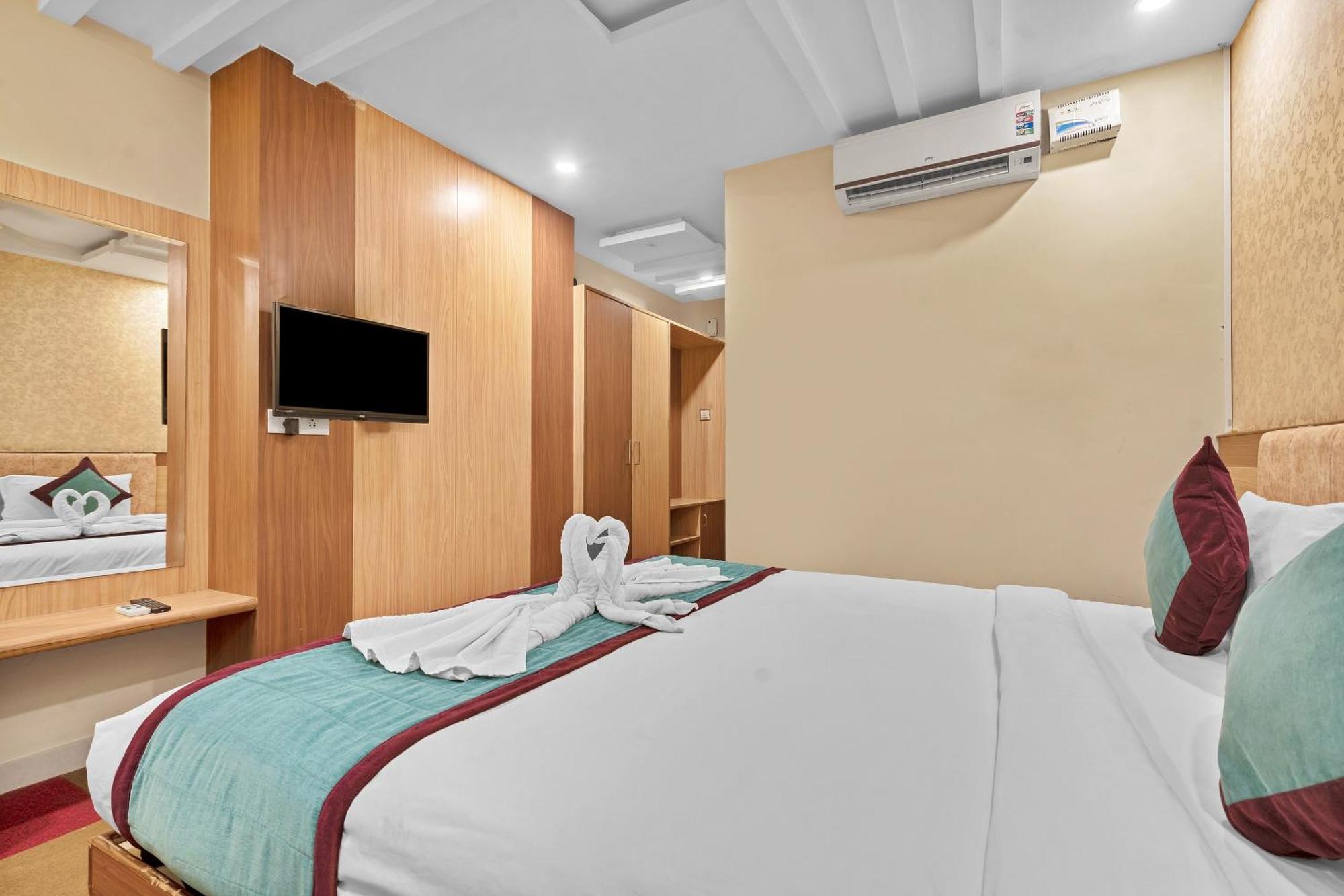 Hotel Sm Deccan Park Shamshabad Bagian luar foto