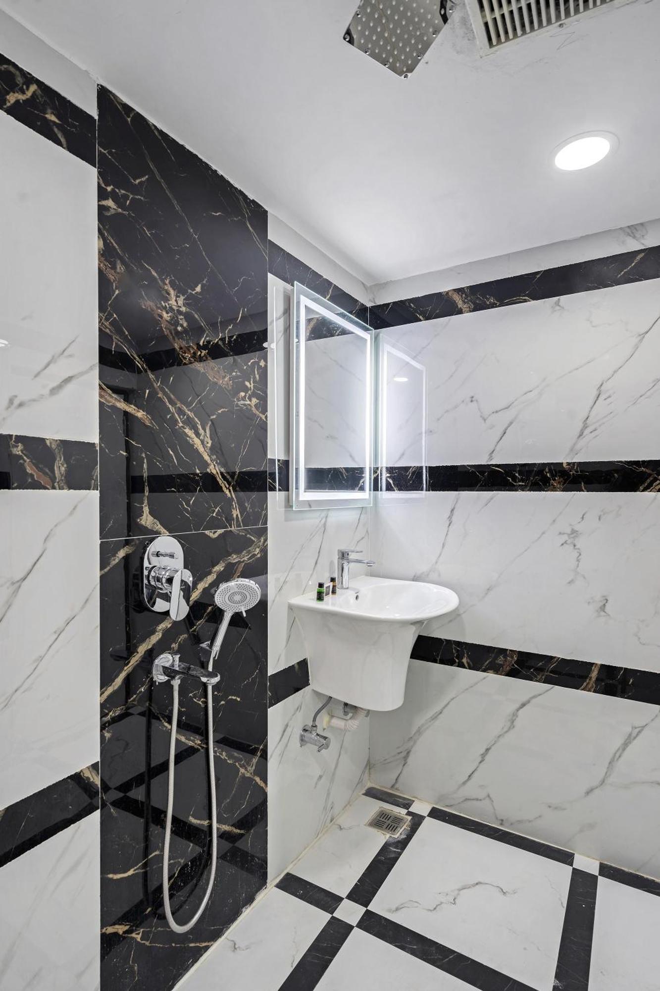 Hotel Sm Deccan Park Shamshabad Bagian luar foto