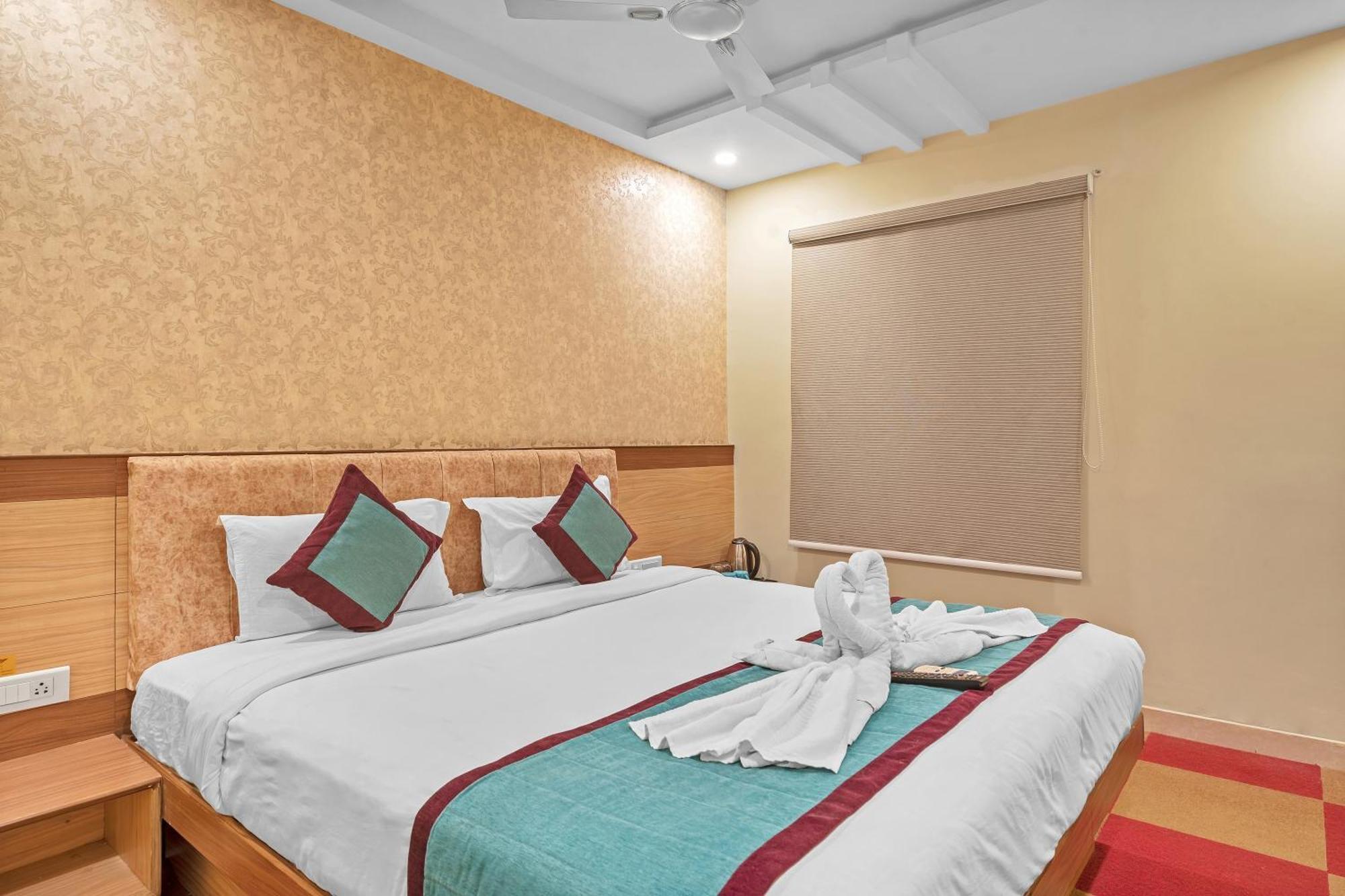 Hotel Sm Deccan Park Shamshabad Bagian luar foto
