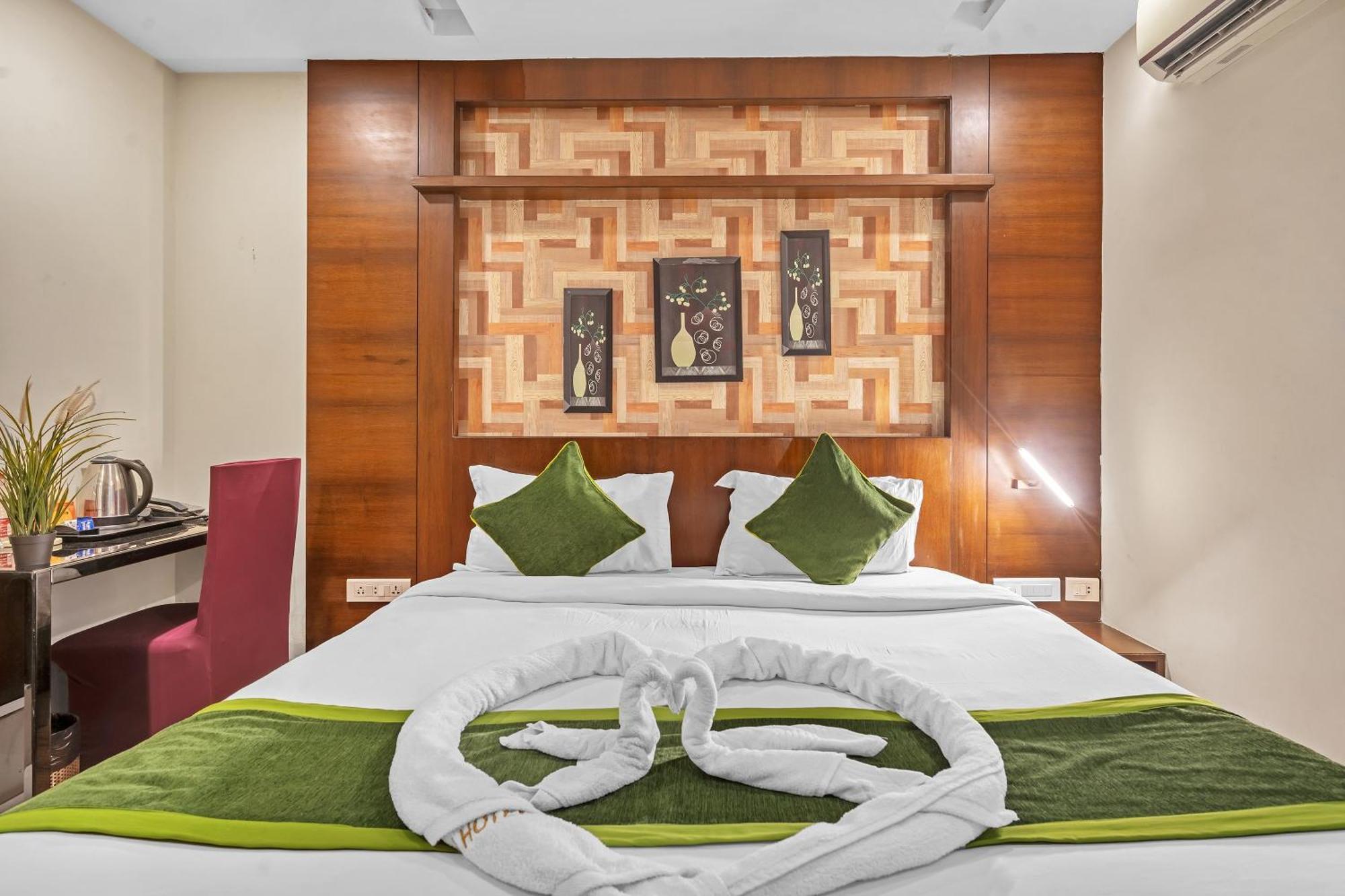 Hotel Sm Deccan Park Shamshabad Bagian luar foto