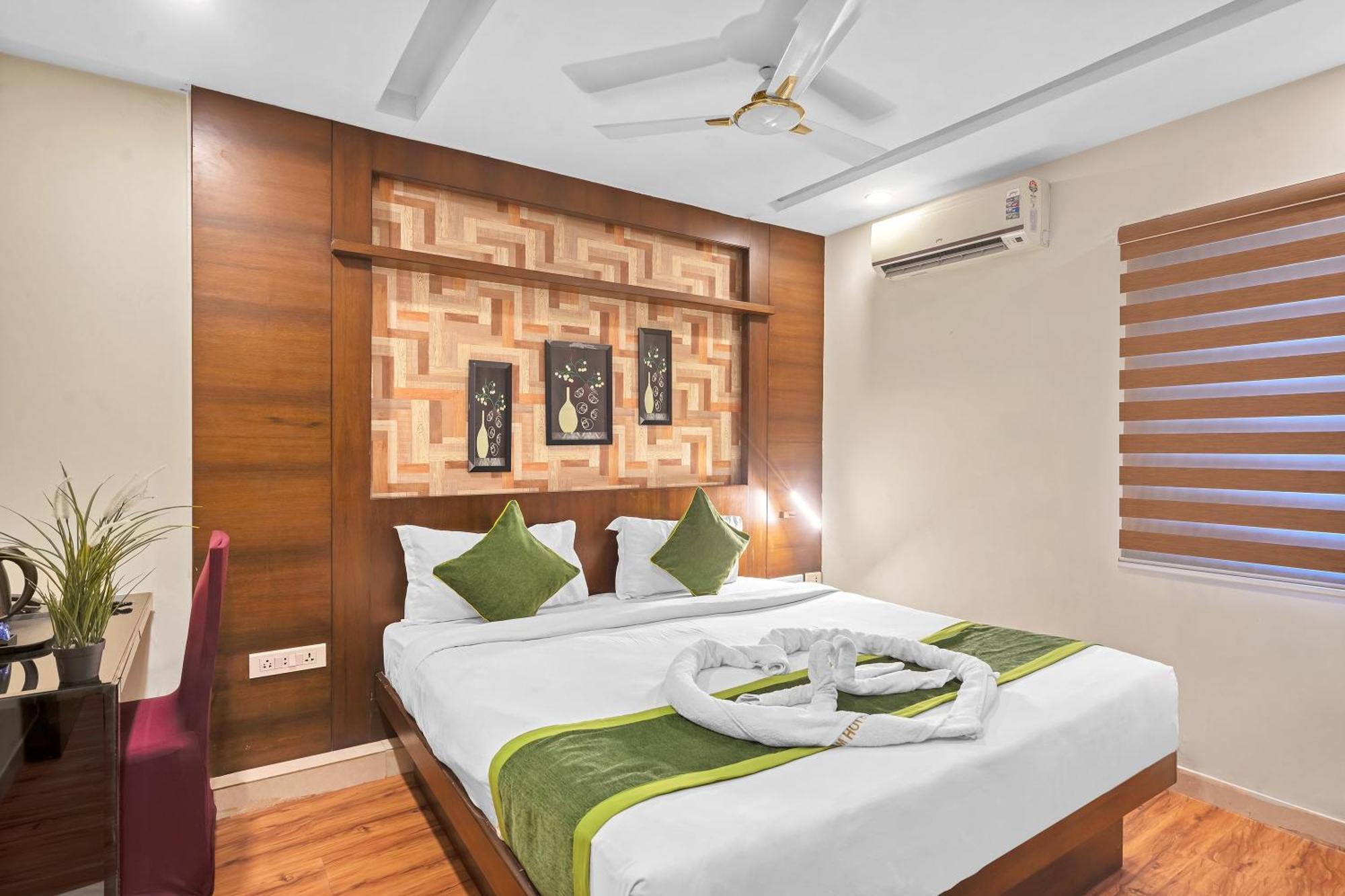 Hotel Sm Deccan Park Shamshabad Bagian luar foto